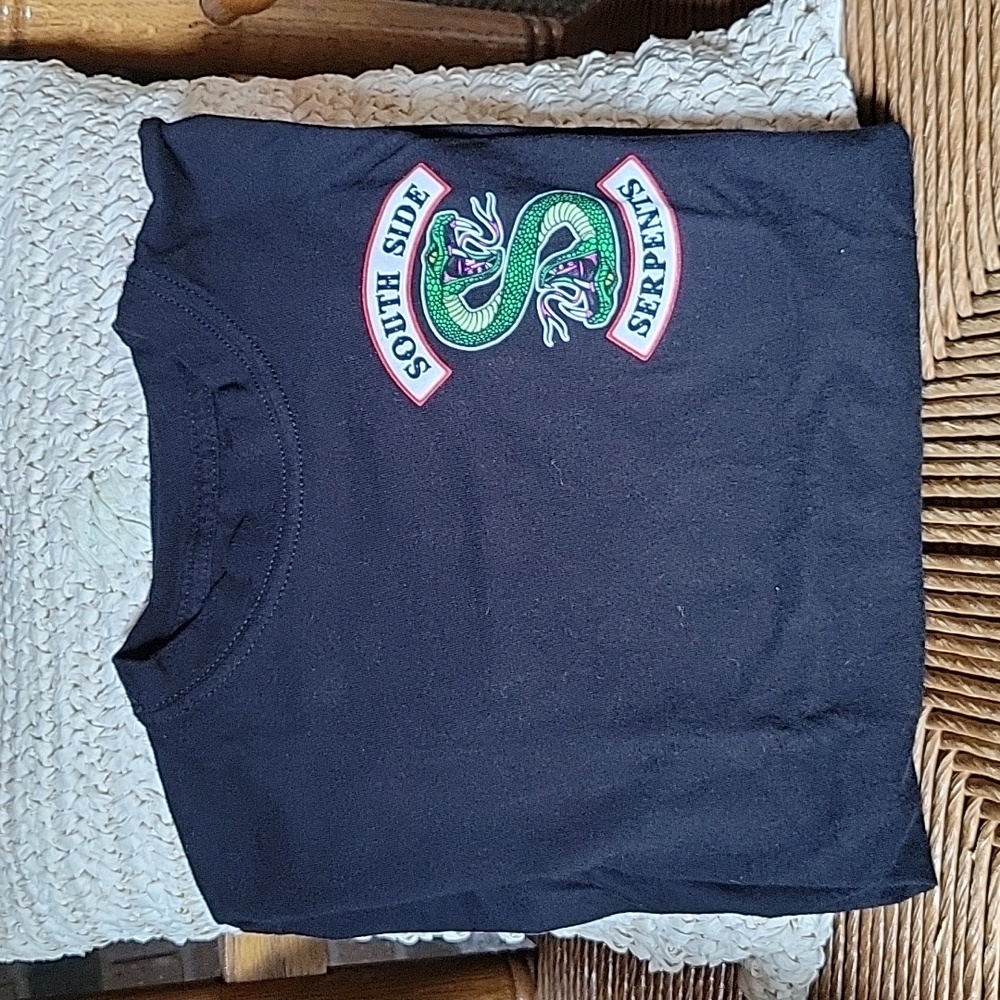 Ripple Junction, Riverdale, South Side Serpent t shirt, size XS
